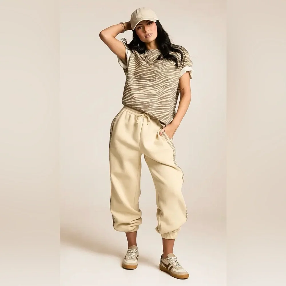 Gilded Intent Zebra Striped Jogger M - Picture 6 of 8